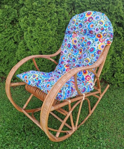 Fotel wiklinowy bujany poduszka wzory folklor polski jasny ludowe  Iwarpol Wiklinowy Market (2).jpg