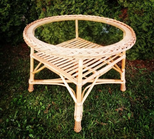 Stoły z blatem szyba wiklinowy market.jpg